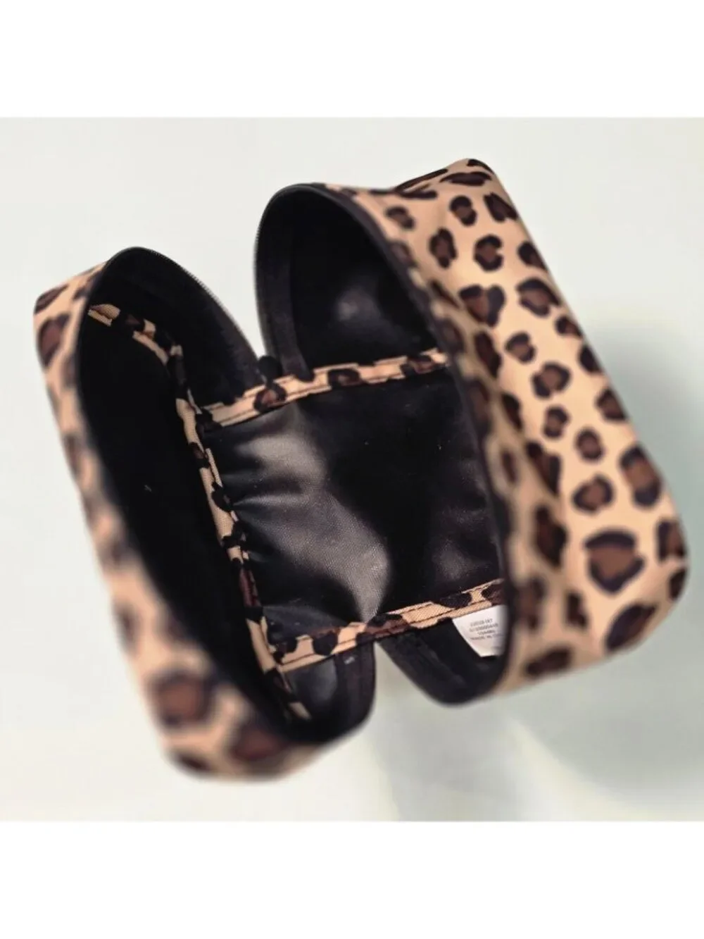 Vera Bradley Leopard Print  Make Up Bag Cosmetic Travel  Pouch